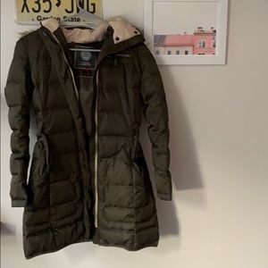 Vince Camuto Winter Puffy Jacket